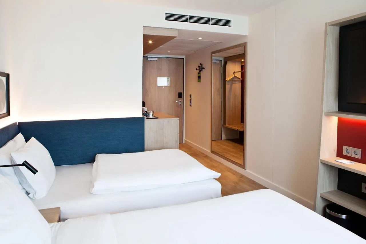Hotel Hampton By Hilton Regensburg