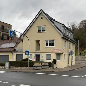 Wauri , ' Schwarzwald ' , Erdgeschoss Apartment Waldenbuch