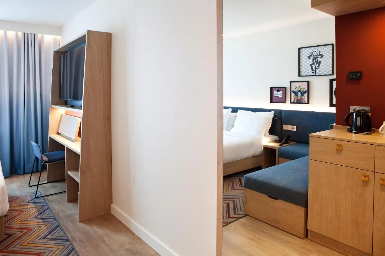 Hotel Hampton By Hilton Řezno