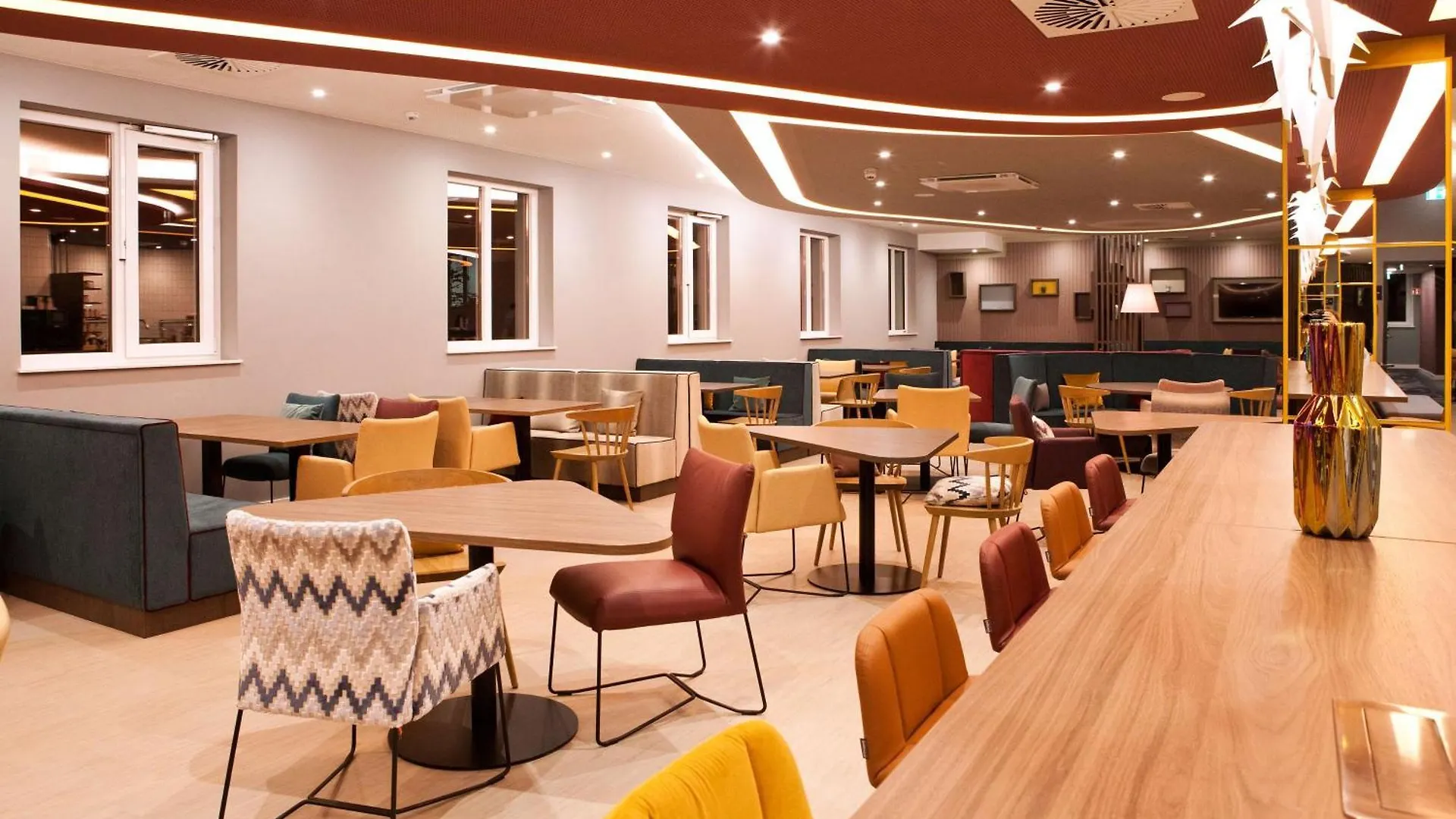 Hotel Hampton By Hilton Řezno