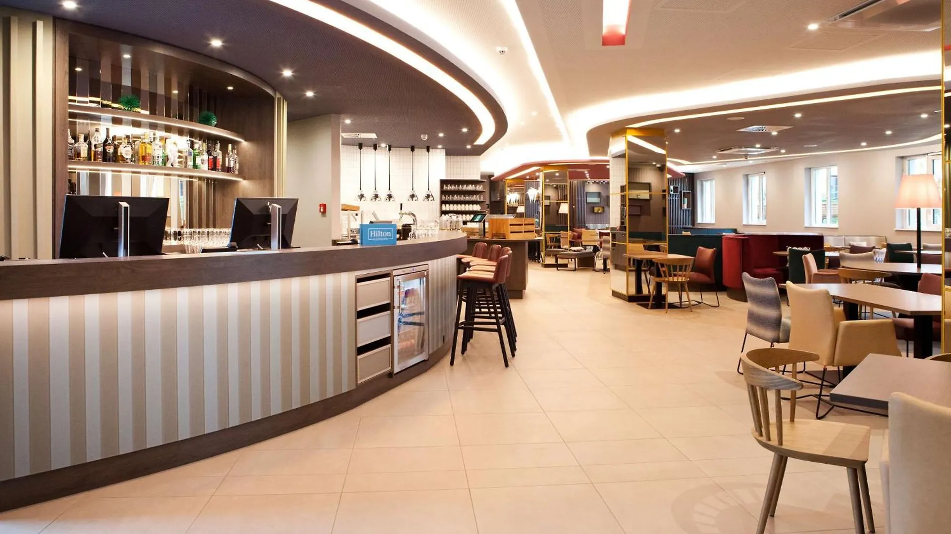 Hotel Hampton By Hilton Řezno